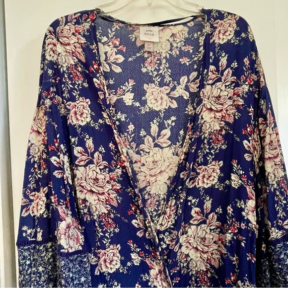 Dark Blue Floral Print Coverup, Loose Cardigan, Open Front Kimono size large - Picture 2 of 11